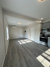 135 S Main St in New City, NY - Building Photo - Building Photo