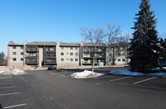 Trenton Place in Plymouth, MN - Building Photo - Building Photo