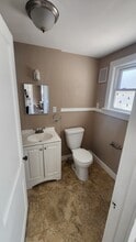33 Day St, Unit Apt 3 in Fredonia, NY - Foto de edificio - Building Photo