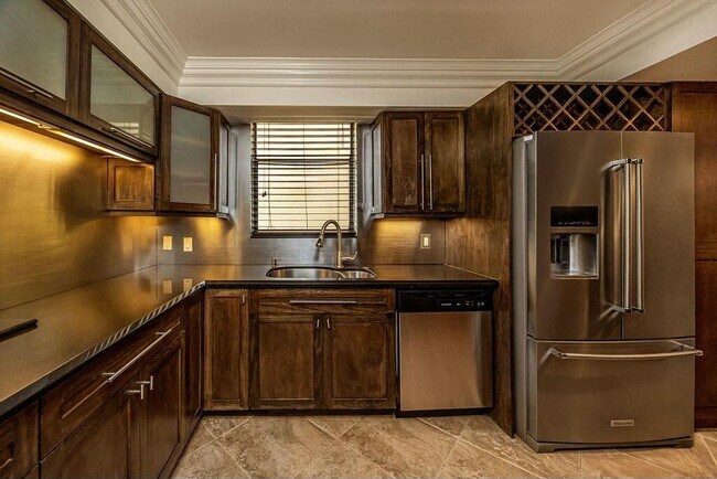 2025 Lavers Cir in Delray Beach, FL - Building Photo - Building Photo