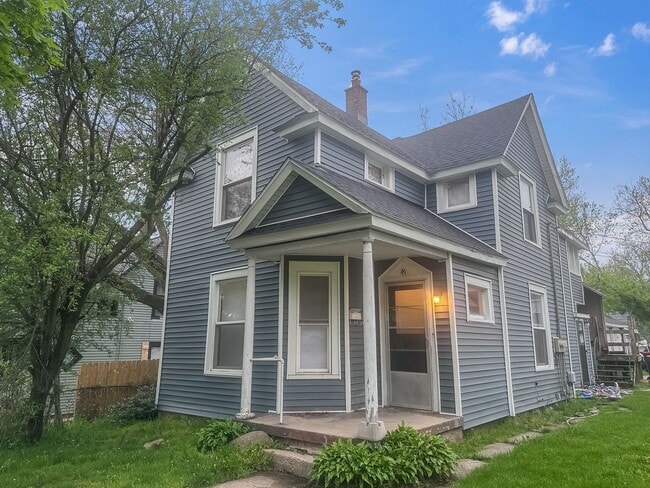 property at 41 Caledonia St NE
