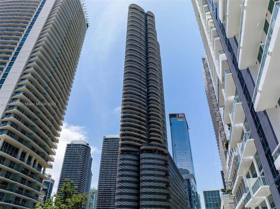 1000 Brickell Plz, Unit PH5104 in Miami, FL - Foto de edificio