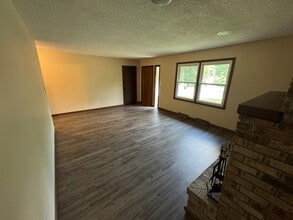 3068 W Countryside Dr in Springfield, MO - Building Photo - Building Photo