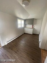 225-227-227 Seeley Ave in Keansburg, NJ - Building Photo - Building Photo