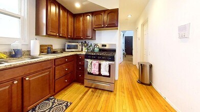 2947 N Racine Ave in Chicago, IL - Building Photo - Building Photo