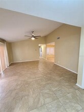 13701 Lazy Oak Dr in Tampa, FL - Building Photo - Building Photo