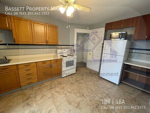 127 Washington Ave in Hamden, CT - Building Photo - Building Photo