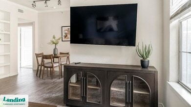 8989 West Rd in Houston, TX - Building Photo - Building Photo