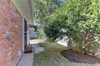 8326 Bob White Dr photo'