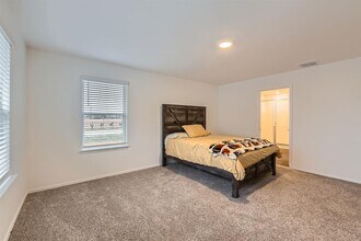 18517 Cremello Dr in Manor, TX - Building Photo - Building Photo