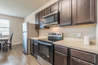 9427 Somers Bend in San Antonio, TX - Building Photo - Building Photo