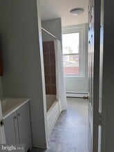 13 W Union St in Burlington, NJ - Building Photo - Building Photo
