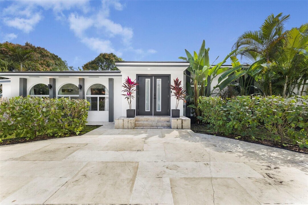1651 SW 13th Ave in Miami, FL - Building Photo