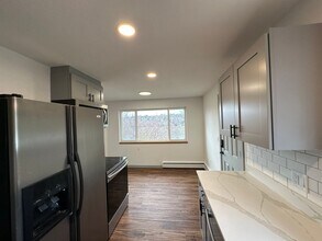 2601 14th Ave W in Seattle, WA - Building Photo - Building Photo