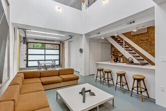 2231 N Wayne Ave in Chicago, IL - Foto de edificio - Building Photo