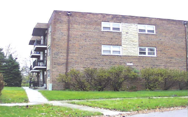 Alpine II in Alsip, IL - Building Photo