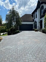 4602 Chattahoochee Crossing SE in Marietta, GA - Building Photo