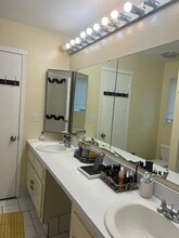 94 Branchwood Ln in Nanuet, NY - Building Photo - Building Photo
