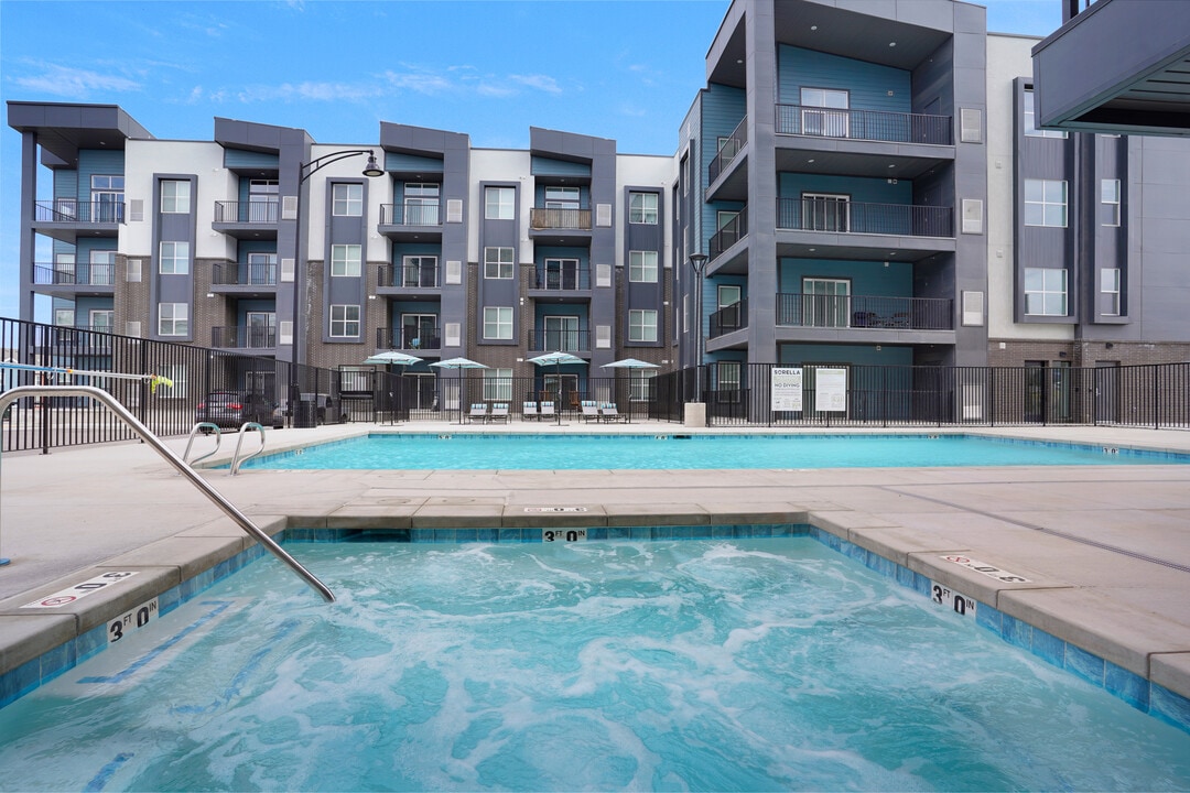 Sorella in Herriman, UT - Foto de edificio