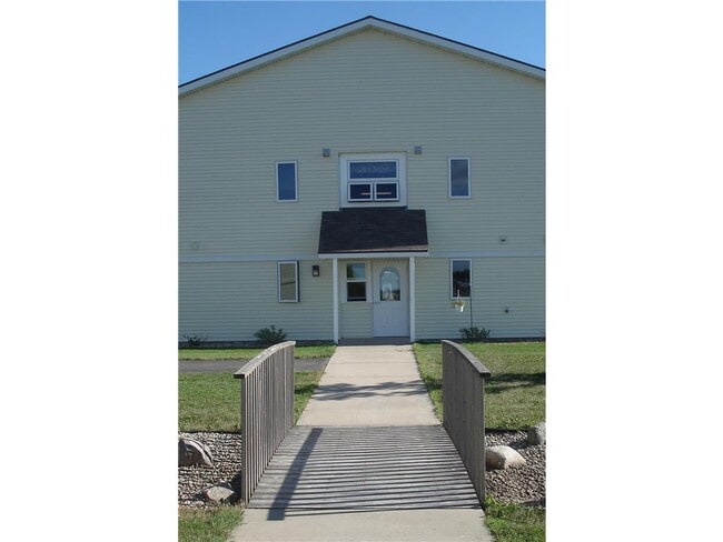 480 W Main St in Osakis, MN - Building Photo - Building Photo