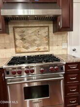 5808 Greenview Rd in Calabasas, CA - Building Photo - Building Photo