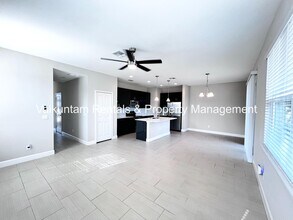 1421 Captiva Cv in Sanford, FL - Building Photo - Building Photo