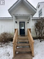 23B Jessie St in Brockville, ON - Building Photo