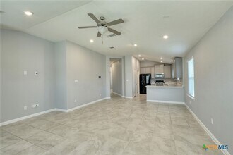 748 Nautical Lp in Kyle, TX - Building Photo - Building Photo
