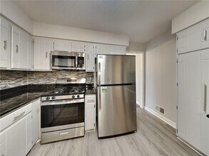 8525 Ivywood Ave S in Cottage Grove, MN - Building Photo - Building Photo