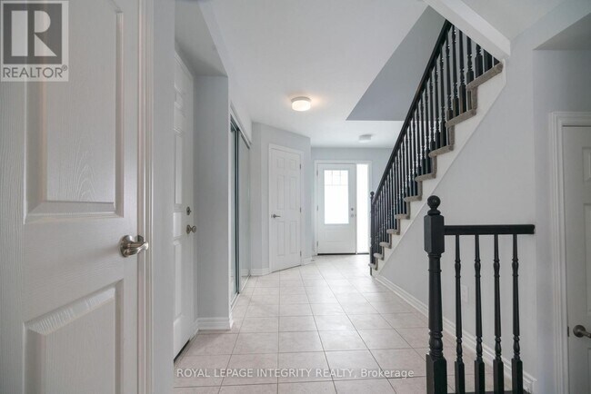 754 Derreen Ave in Ottawa, ON - Building Photo - Building Photo