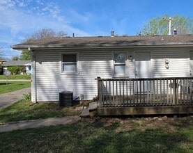 826-830 S Link Ave in Springfield, MO - Building Photo - Building Photo