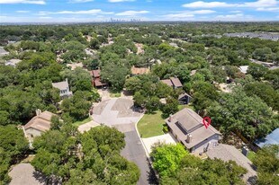 8005 Hood Cir in Austin, TX - Building Photo