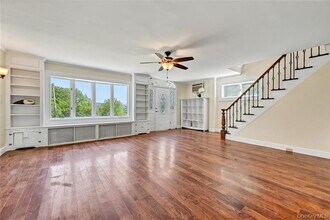 7 Schunnemunk Rd in Woodbury, NY - Building Photo - Building Photo