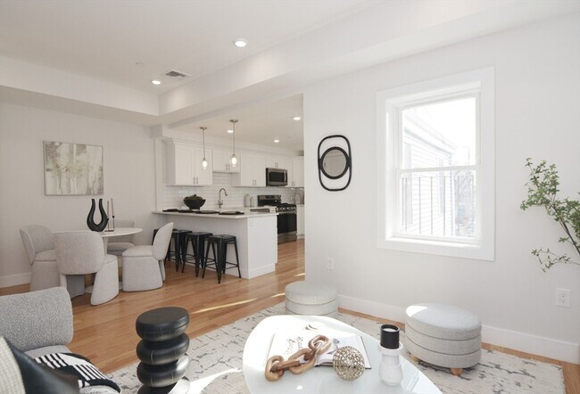 23 Bennington St in Boston, MA - Building Photo - Building Photo