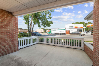 4710 N Elston Ave-Unit -106 in Chicago, IL - Building Photo - Building Photo