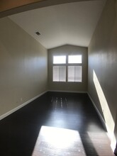 12318 Rambler Ave in Bakersfield, CA - Building Photo - Building Photo