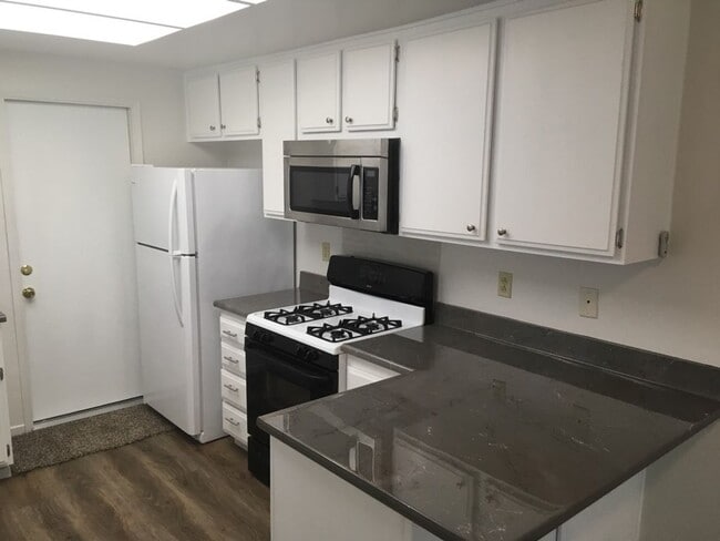 44727 La Paz Rd in Temecula, CA - Building Photo - Building Photo