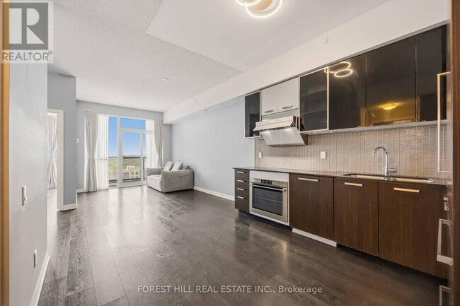 property at 5162 Yonge St