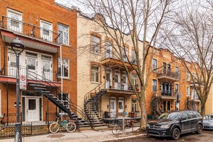 4251-4255 Messier St in Montréal, QC - Building Photo