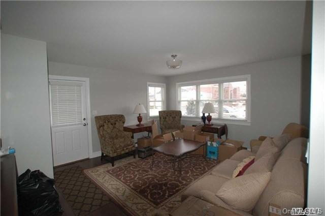 7-7 7th Ave in New Hyde Park, NY - Building Photo - Building Photo