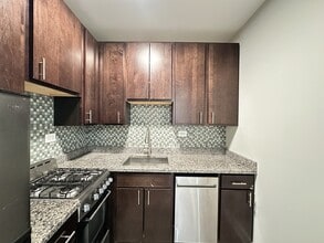 4349 N Damen Ave in Chicago, IL - Foto de edificio - Building Photo