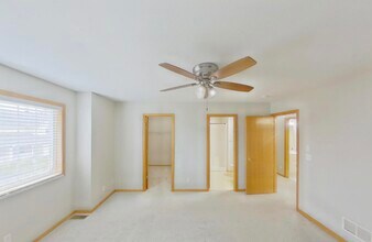 13759 Flay Ave N in Hugo, MN - Building Photo - Building Photo