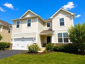 4219 Fraser Cir in Naperville, IL - Building Photo