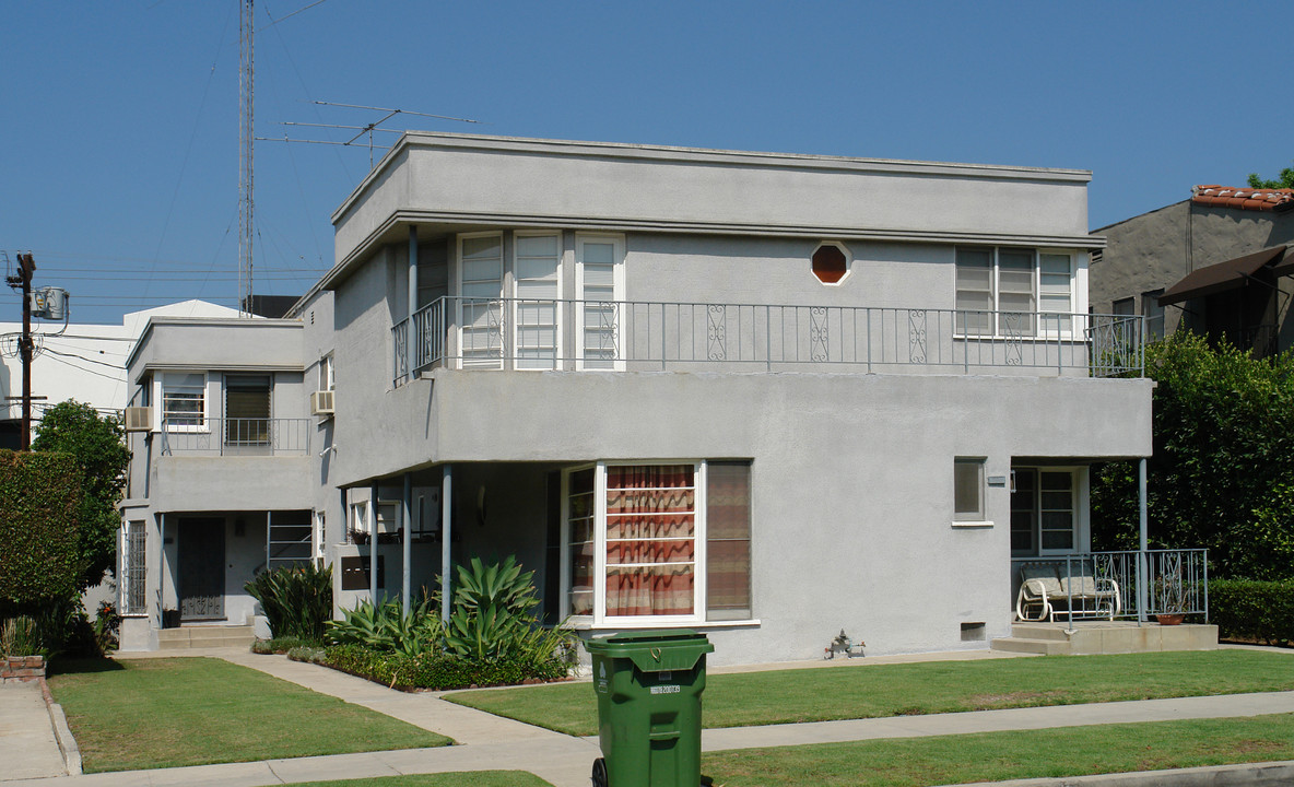 849 N Alfred St in Los Angeles, CA - Foto de edificio