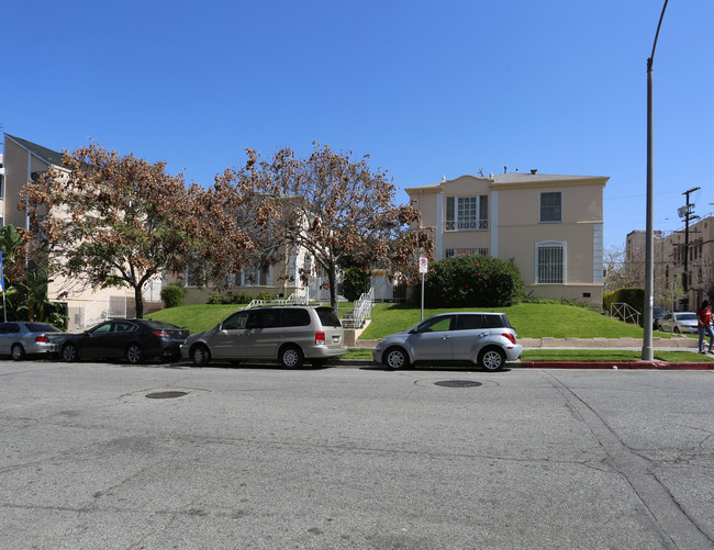 348 S Berendo St in Los Angeles, CA - Building Photo - Building Photo