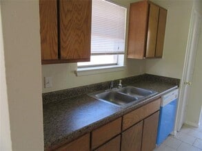 1617 Windsong Ln in Irving, TX - Building Photo - Building Photo