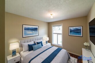 Tamarack East & West in Edmonton, AB - Building Photo - Building Photo