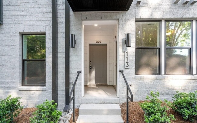 113 N Franklin St