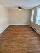 46-101 E Hummelstown St in Elizabethtown, PA - Building Photo - Building Photo