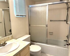 3321 Fuller St in Sarasota, FL - Building Photo - Building Photo